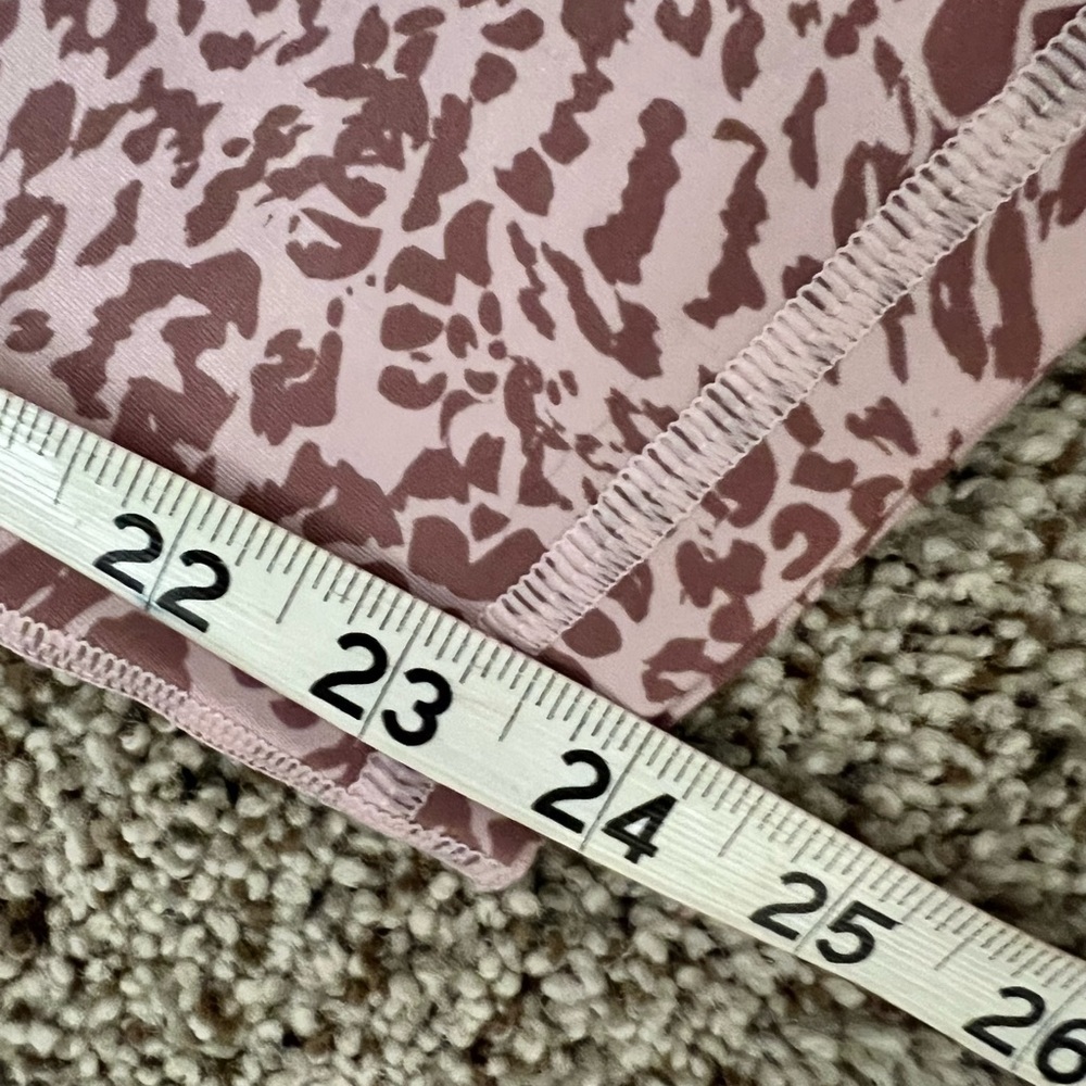 GapFit Women Pink Animal Print Leggings Size L - Picture 7 of 9